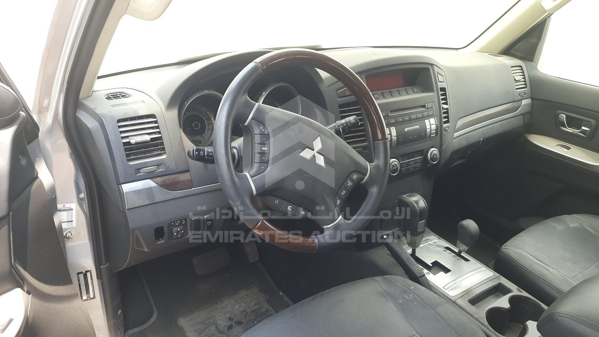 2013 MITSUBISHI PAJERO VIN: JMYLRV95WDJ708321