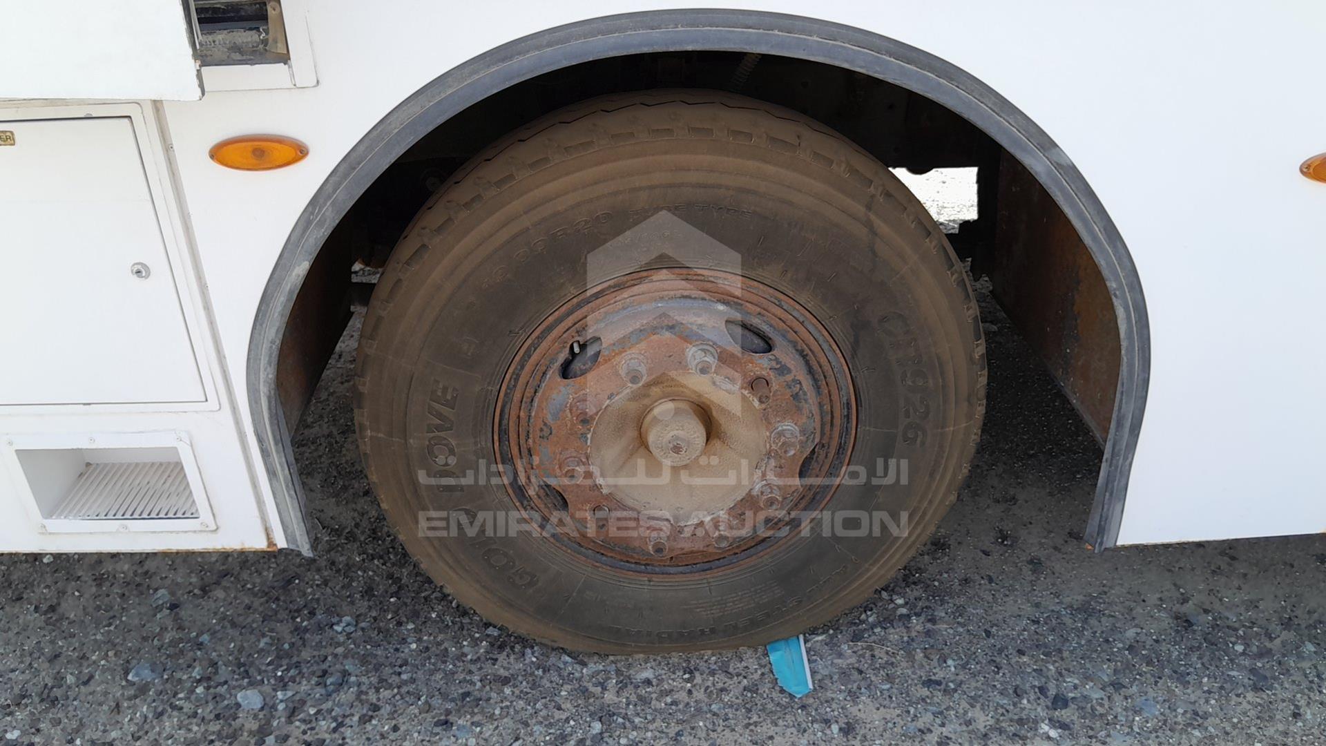 2016 TATA BUS VIN: MAT449253G0L01644