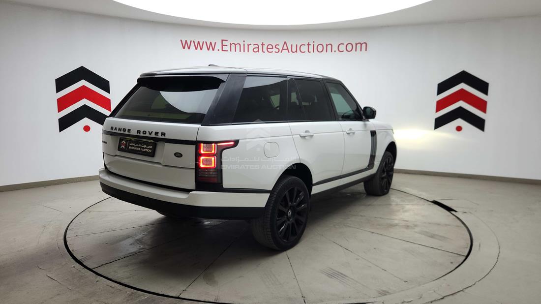 2016 Range Rover Vogue — Rear Right Angle — Photo 10
