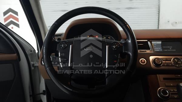Range Rover Sport 2010 SALLSAAE4AA258612 Image 5