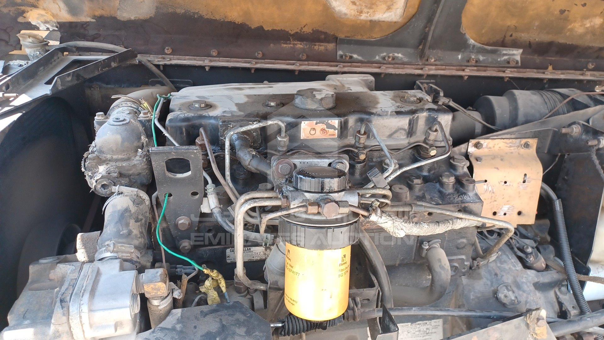 2002 CATERPILLAR --- VIN: CAT0TH63V5WM07591