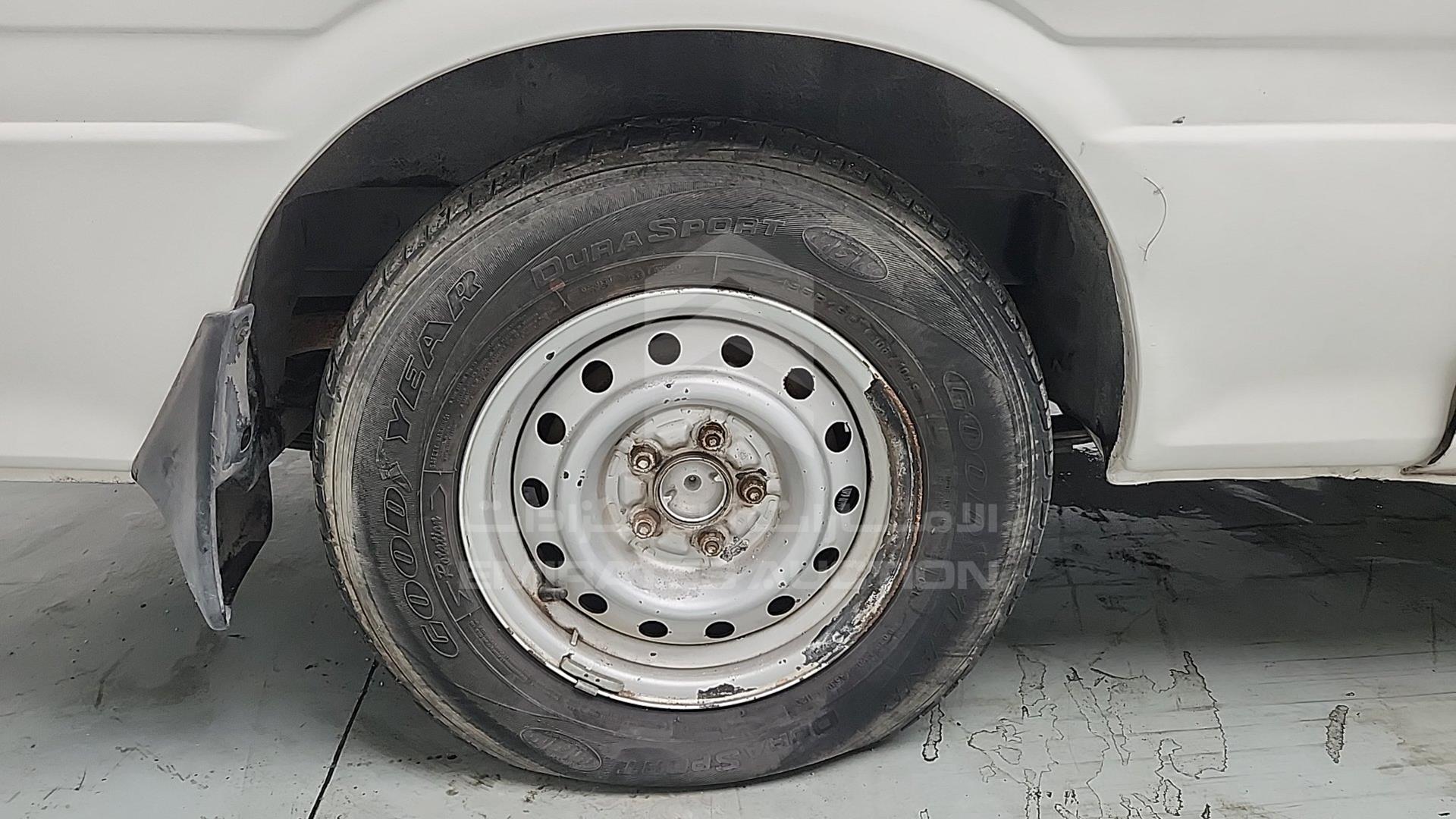 2004 TOYOTA HIACE VIN: JTCFR119347101604