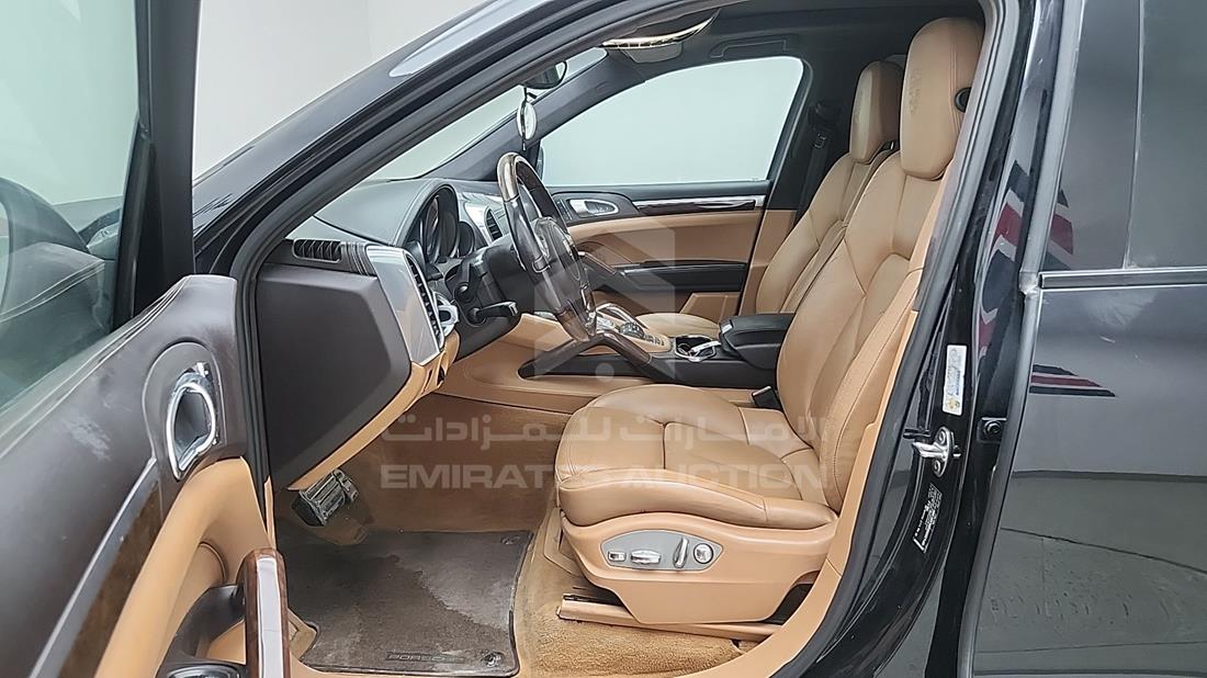 2013 Porsche Cayenne — Front Left Driver Seat View — Photo 13