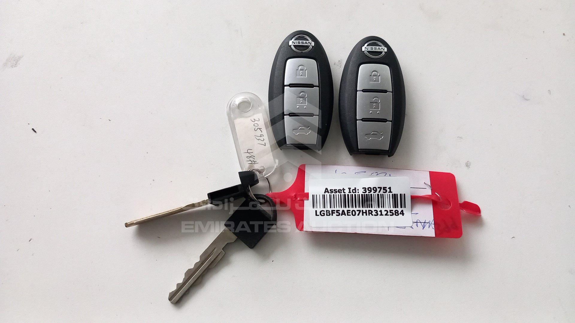 2017 NISSAN TEANA VIN: LGBF5AE07HR312584
