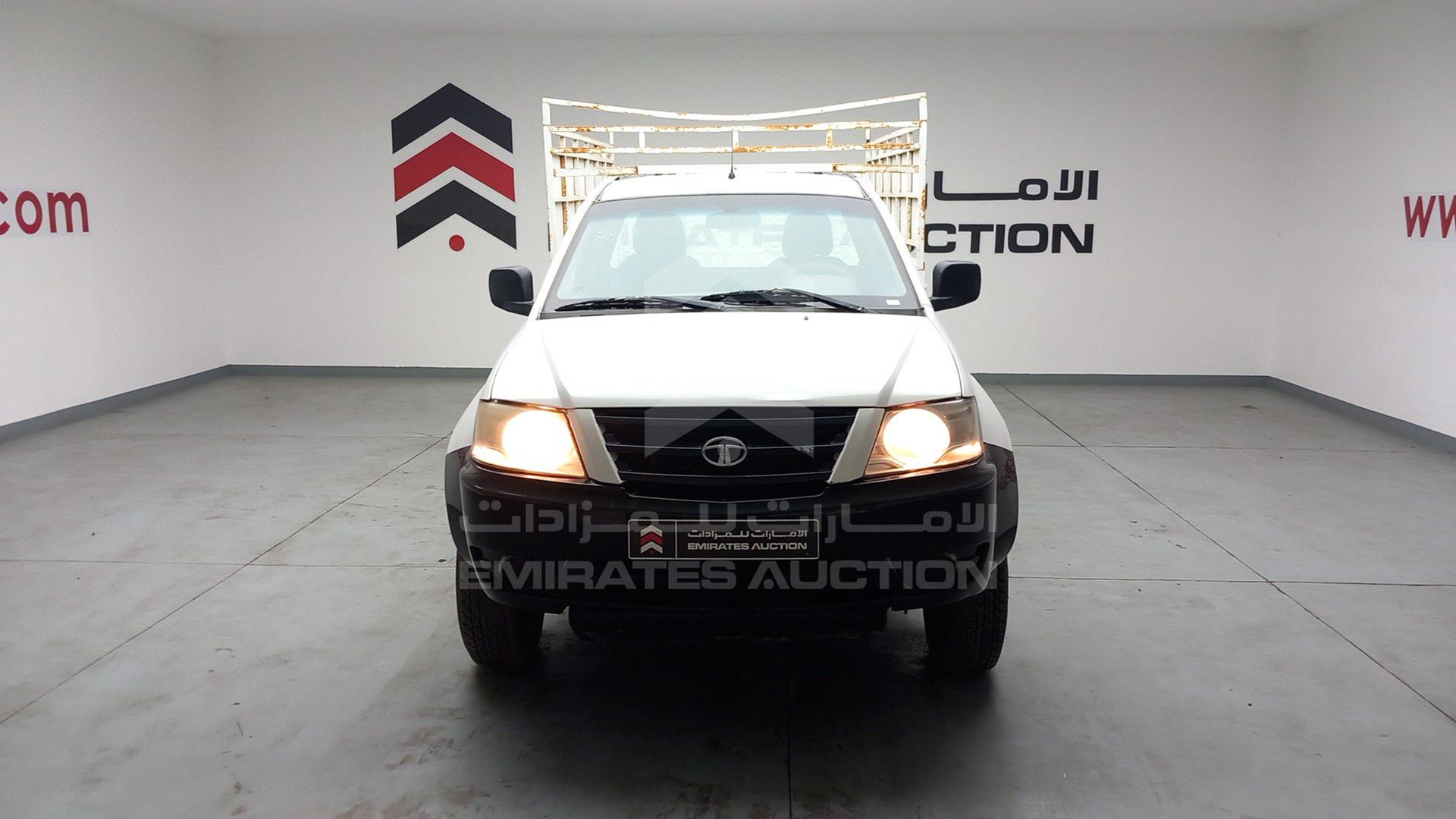 2015 TATA XENON VIN: MAT464703FSL00405