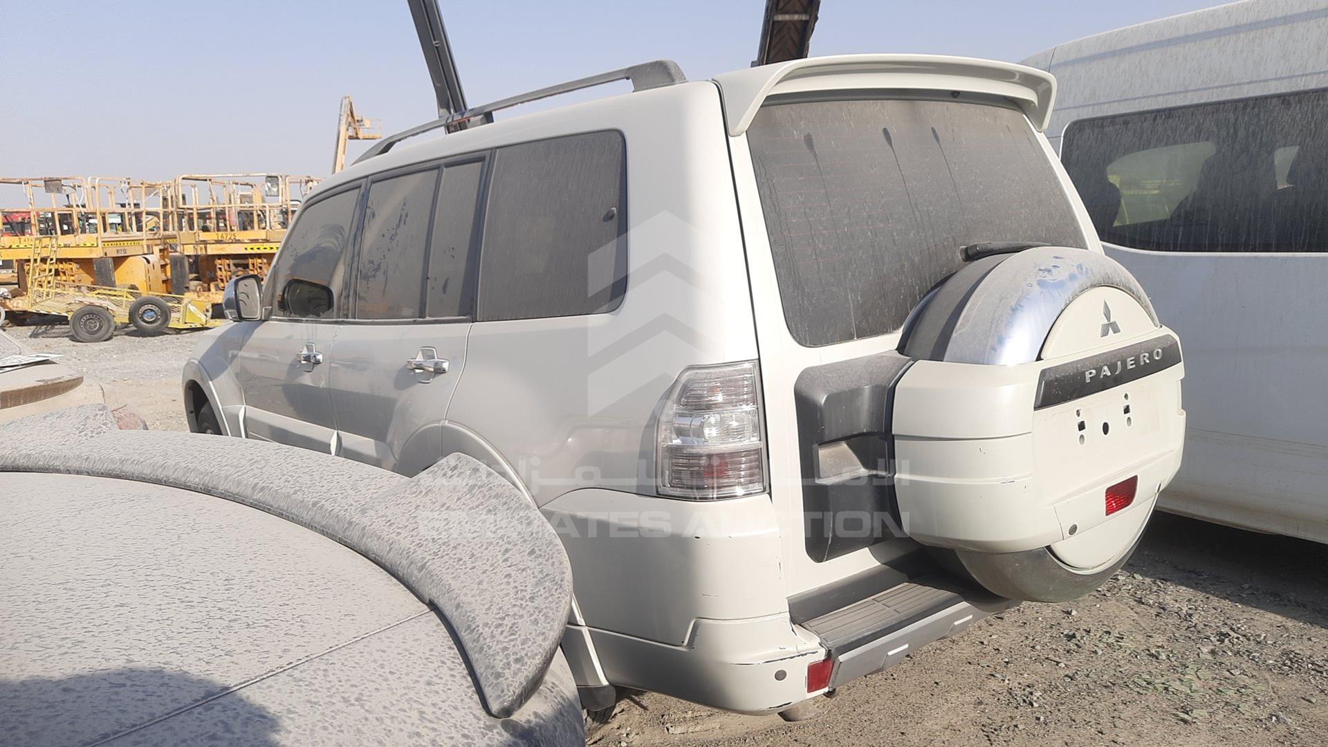 2013 MITSUBISHI PAJERO VIN: JMYLRV95WDJ704832