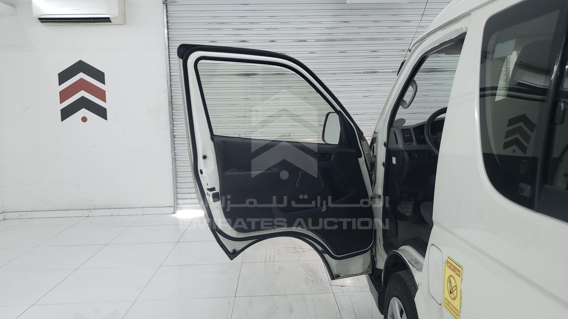 JTGRX12P8D8038699 - 2013 Toyota Hiace - #352827