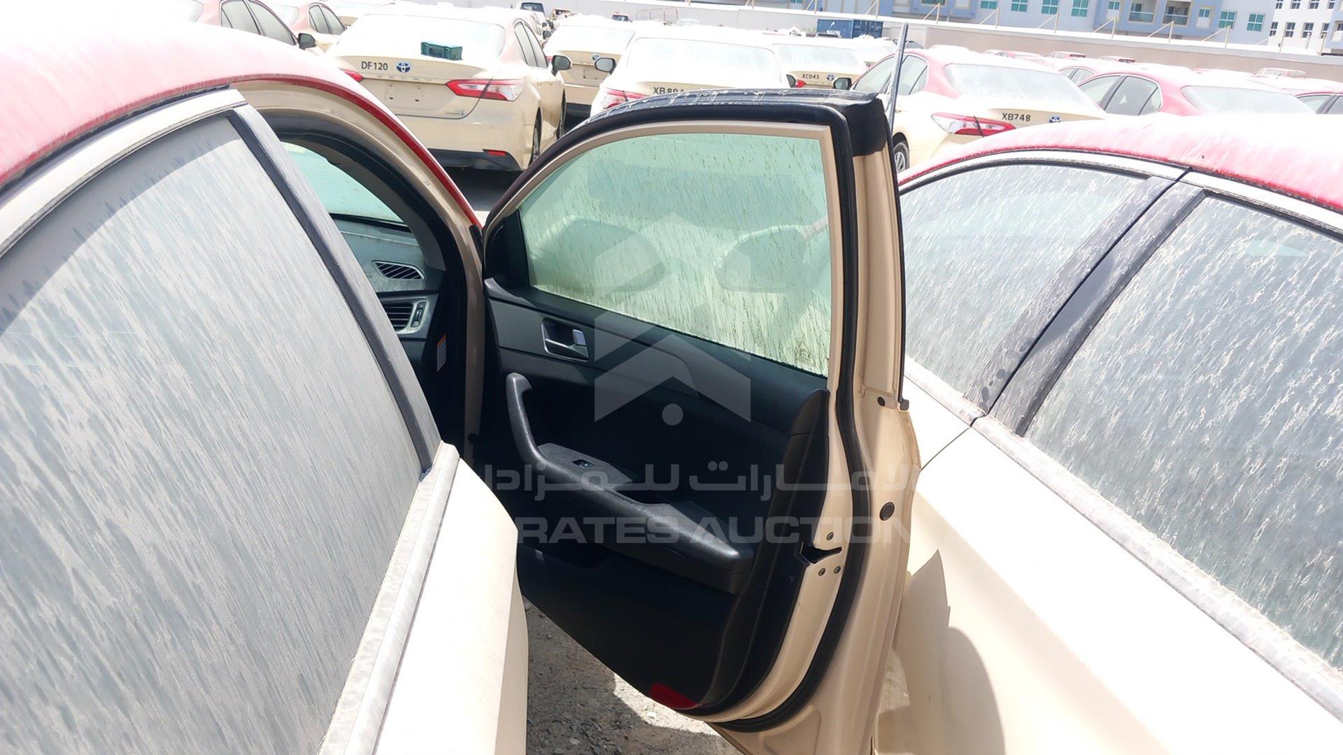 2019 HYUNDAI SONATA VIN: KMHE24133KA092990