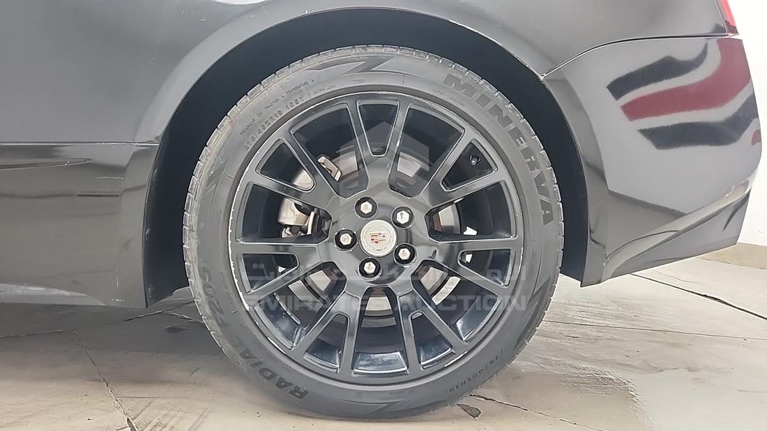 2013 Cadillac CTS — Rear Left Tyre — Photo 31