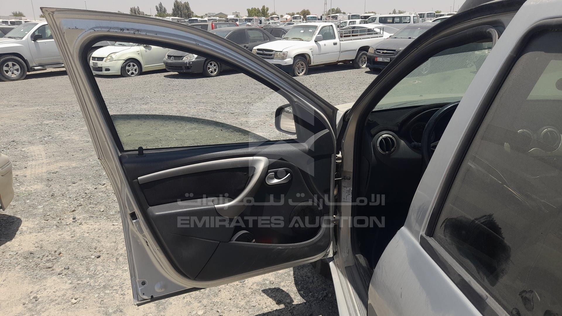 2014 RENAULT DUSTER VIN: VF1HSRCA3EA503785