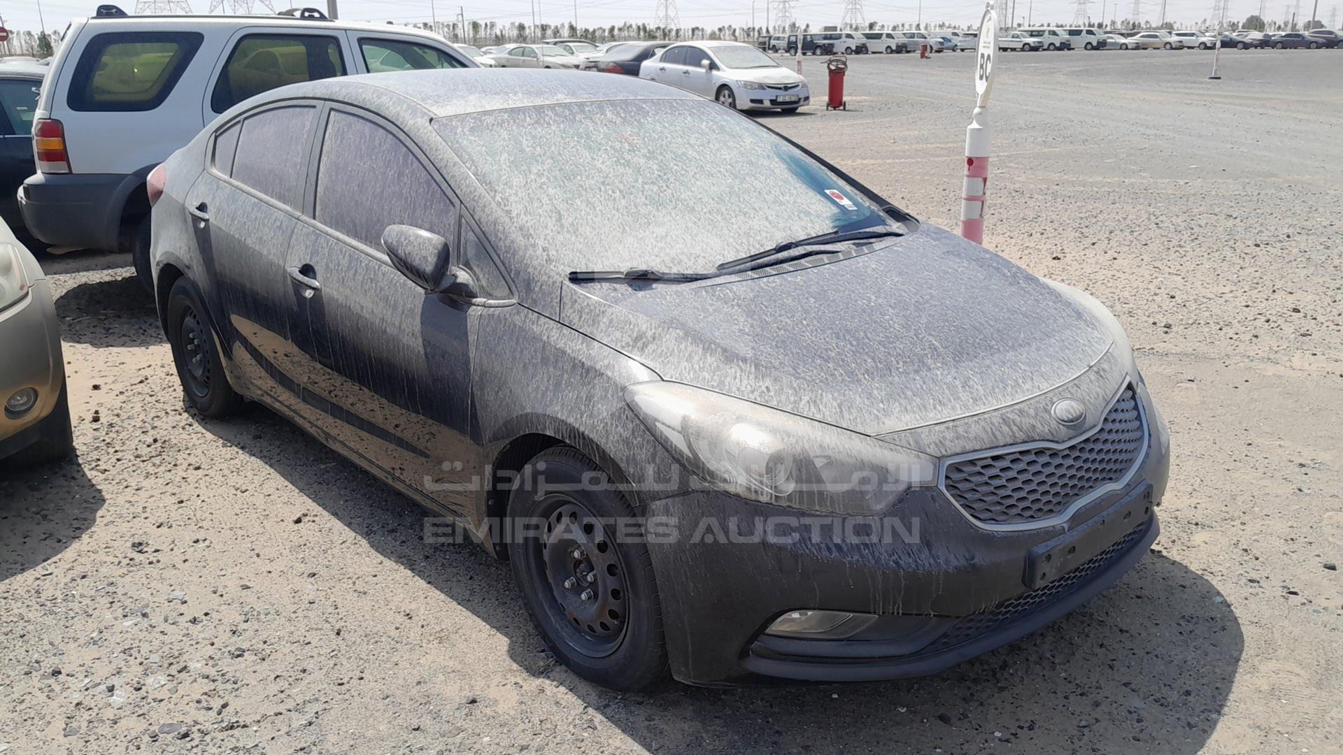 2013 KIA CERATO VIN: KNAFJ412BDA044067
