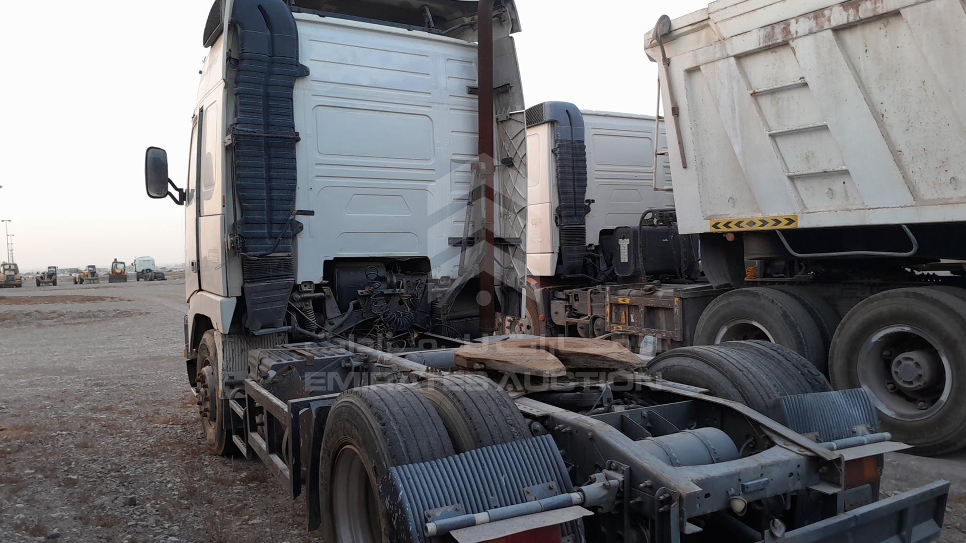 1999 VOLVO FH12 VIN: YV2A4B3AXXB215995