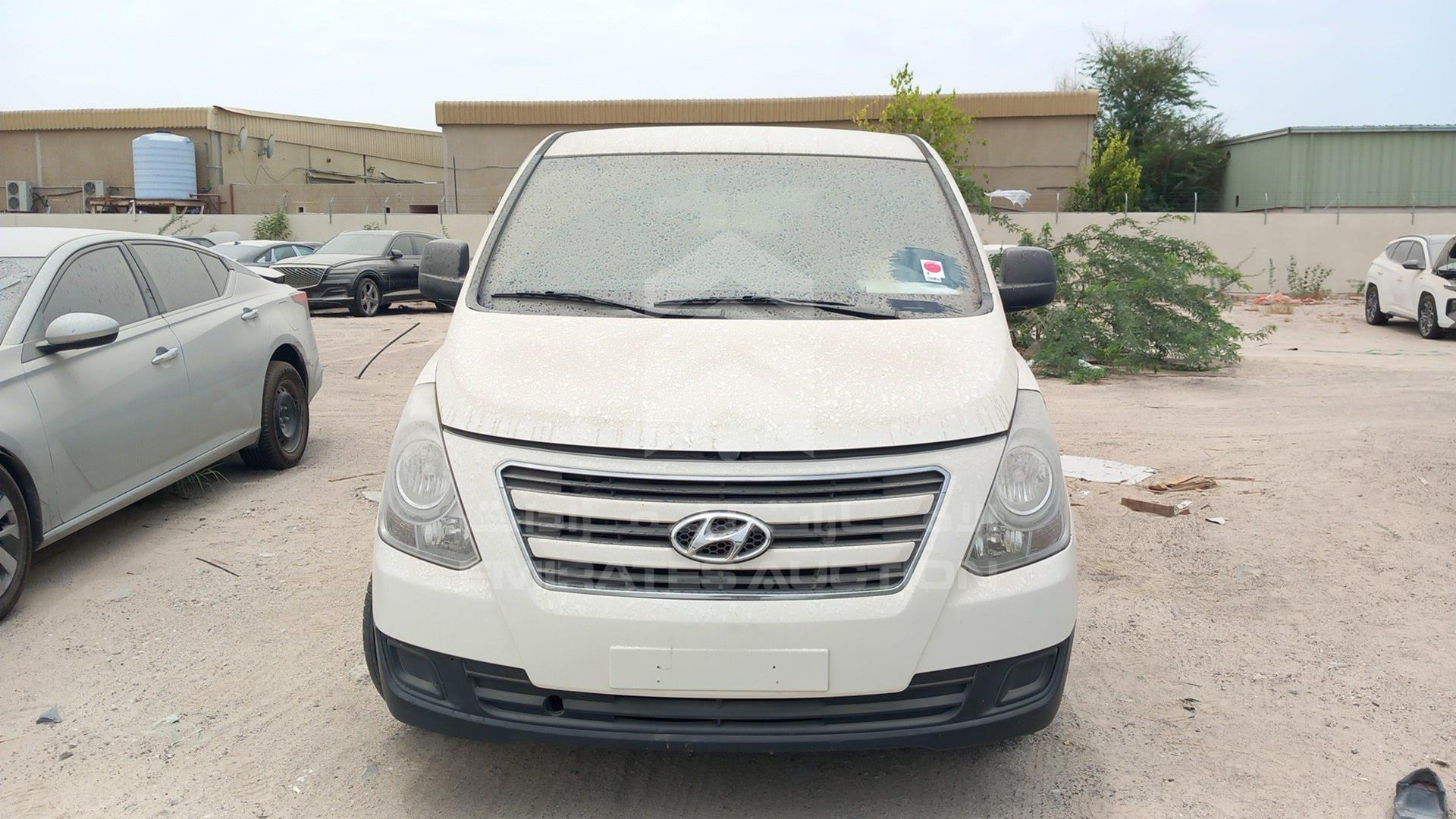 2016 HYUNDAI H1 VIN: KMJWA37R0GU778289
