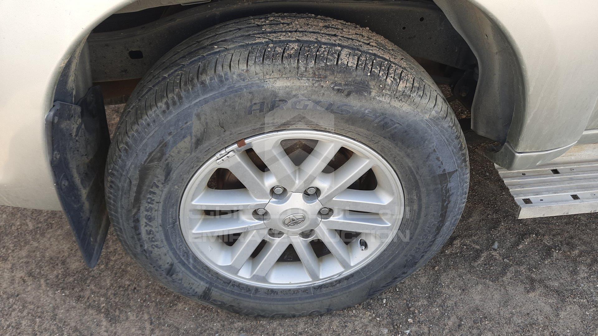 2014 TOYOTA FORTUNER VIN: MHFYX59G4E8061828