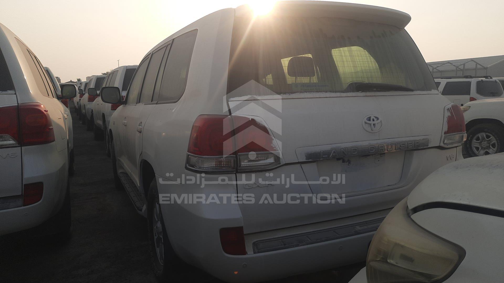 2011 TOYOTA LAND CRUISER VIN: JTMHU09J1B4042644