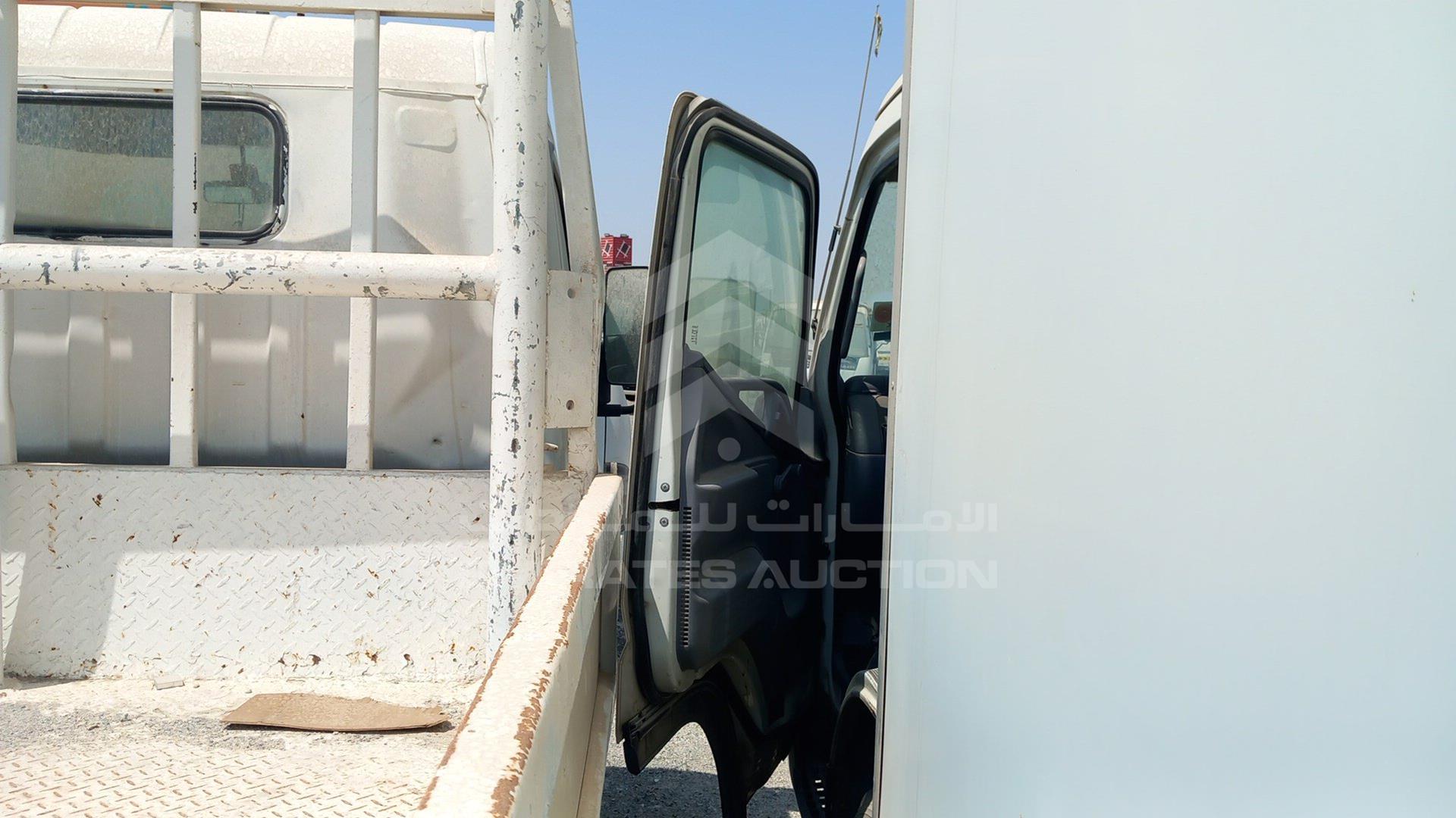 2016 MITSUBISHI CANTER VIN: JL6B6G6P3GK011990