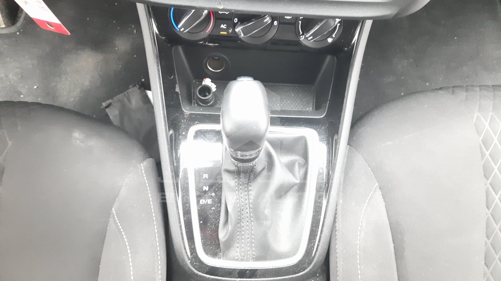 2022 MG 5 VIN: LSJA36E32NZ176275