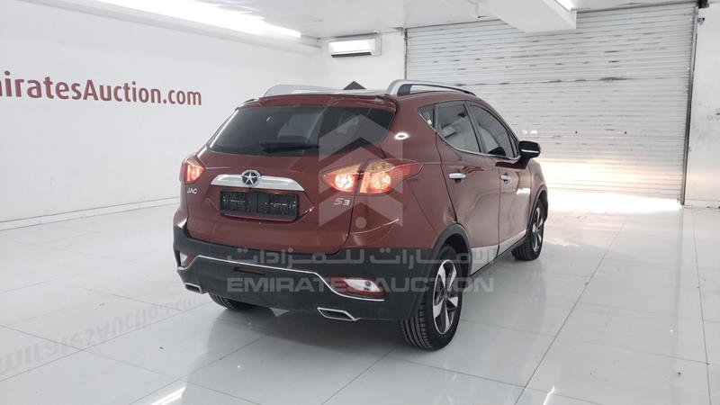 LJ12EKR2XJ4703542 Auction: EmiratesAuction Lot: 406746 LJ12EKR2XJ4703542 JAC S3 2018 RED Photo 9