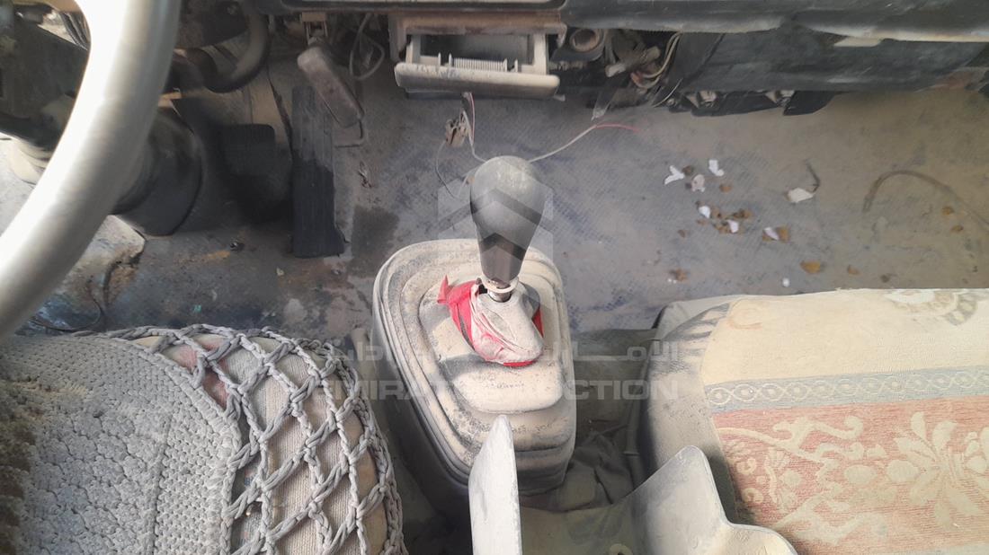 Nissan Diesel UD — Gear View — Photo 17