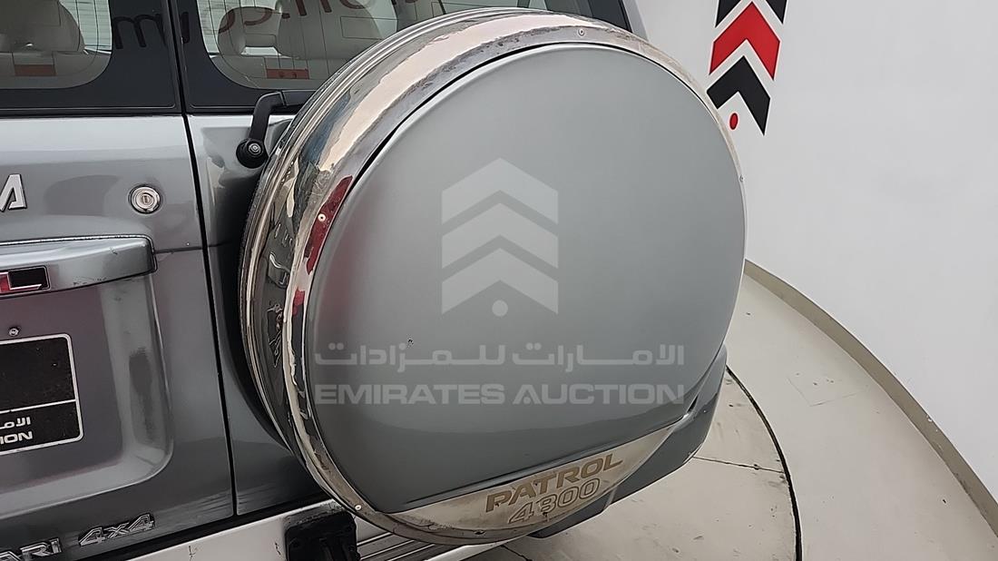 2003 Nissan Patrol — Spare Tyre — Photo 24