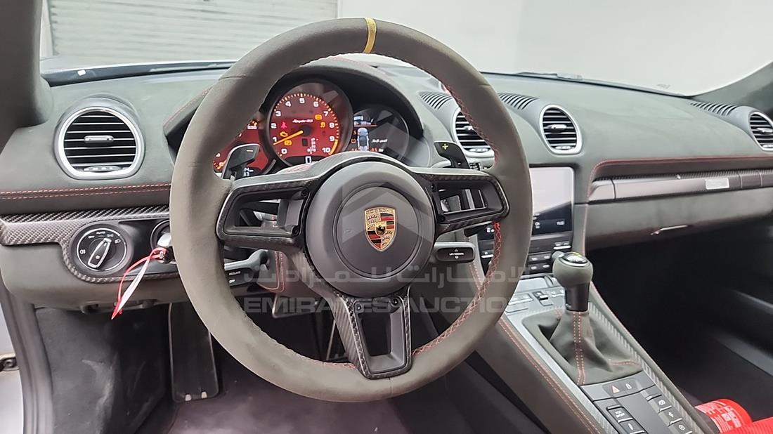 2024 Porsche 718 SPYDER RS — Steering & Mounted Controls — Photo 15