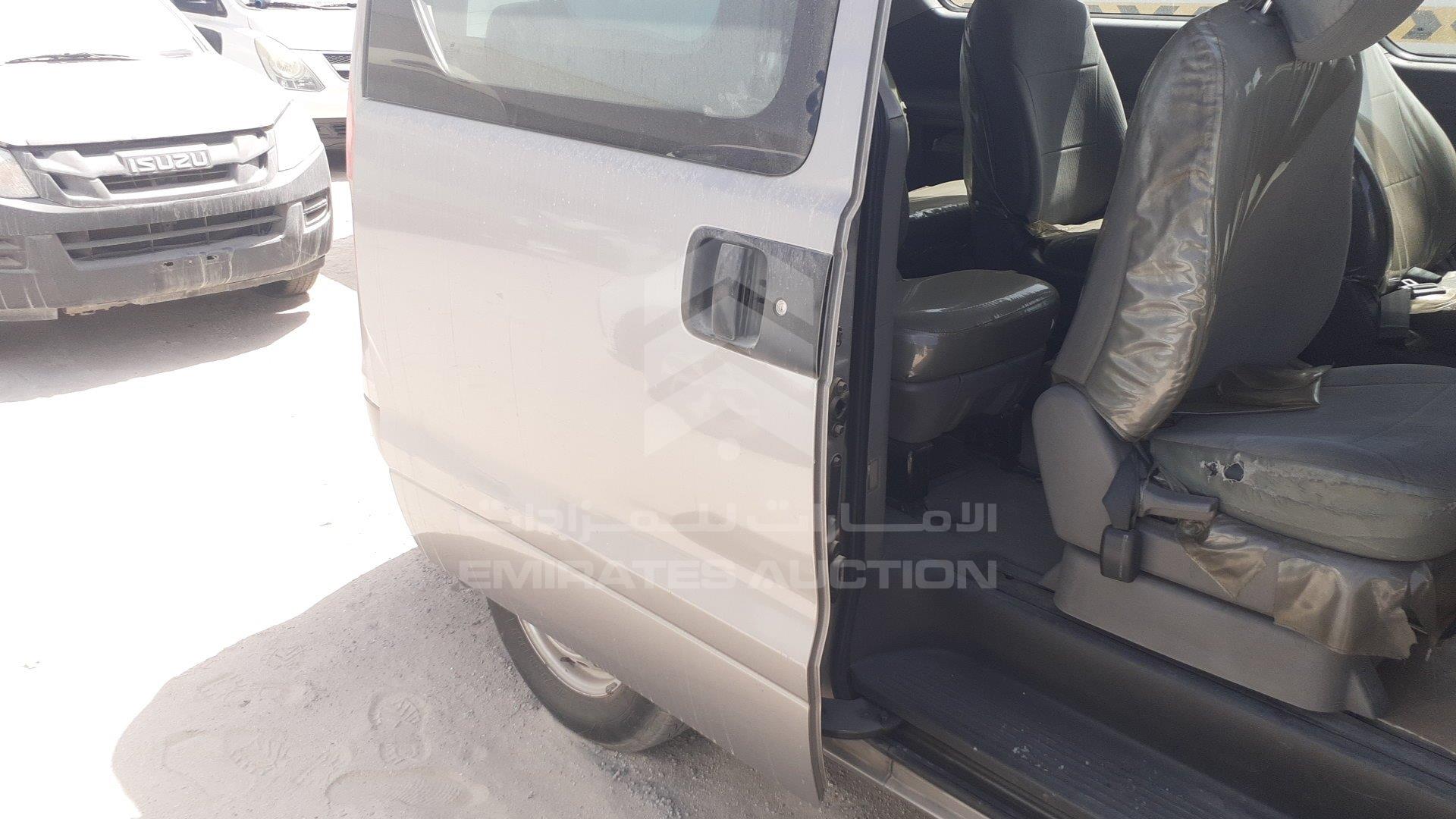 KMJWA37R4DU531093 - 2013 Hyundai H1 - #357801