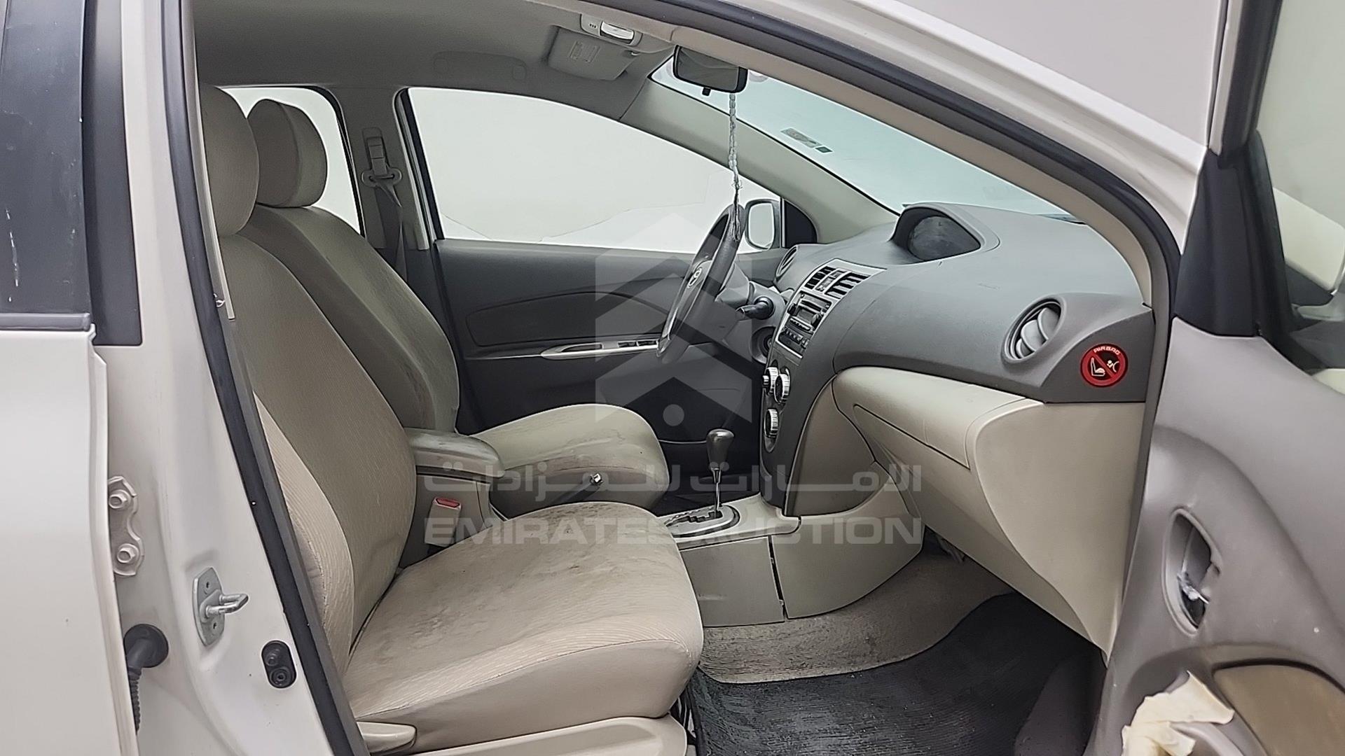 2011 TOYOTA YARIS VIN: JTDBW9231B1207786