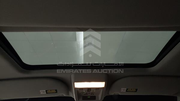 Lincoln Town Car 2005 1LNHM82W05Y613957 Image 15