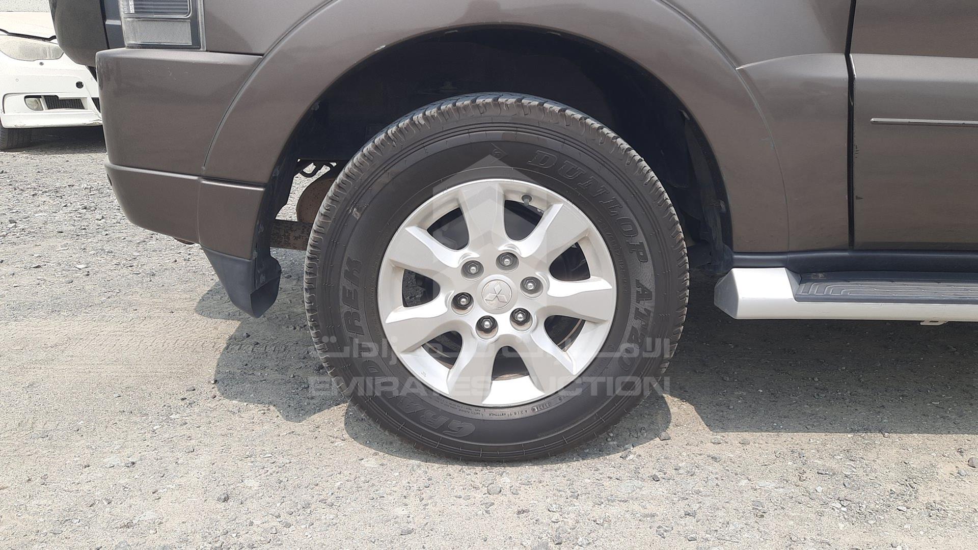 2016 MITSUBISHI PAJERO VIN: JMYMRV85WGJ725010