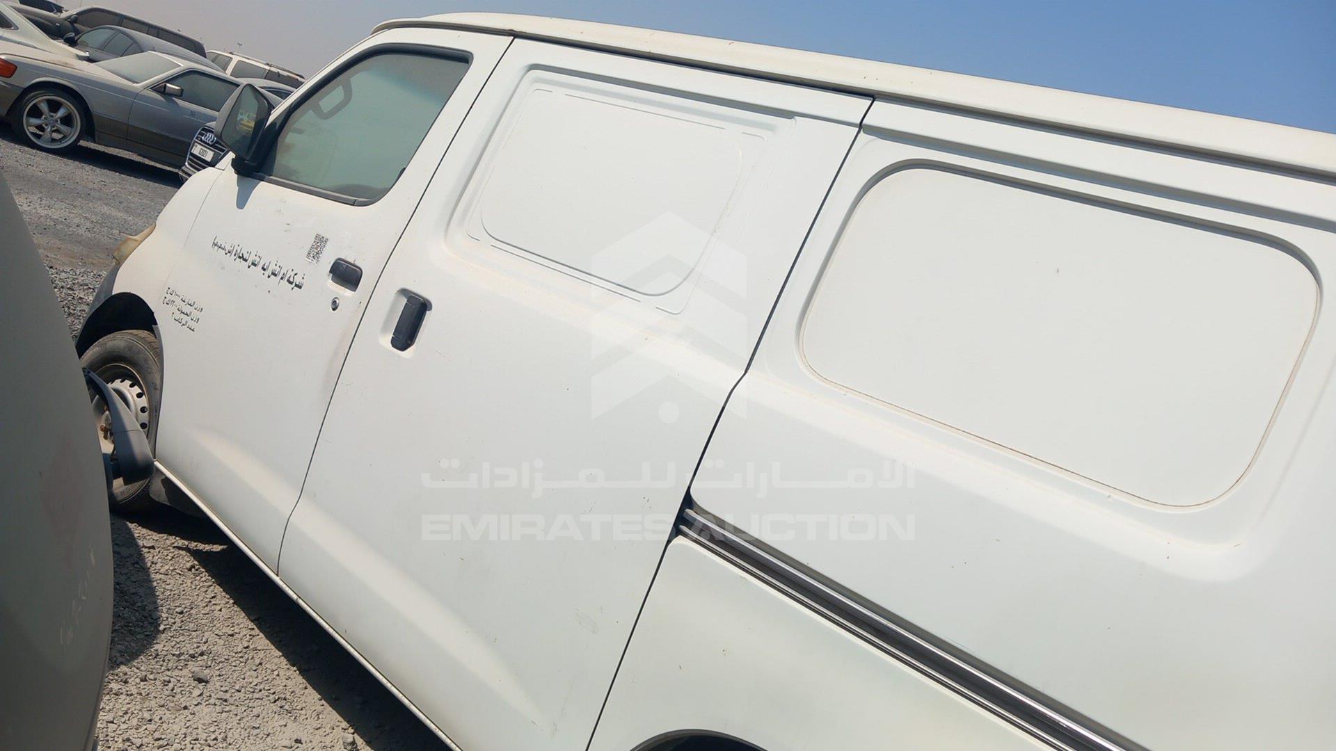 2015 DAIHATSU GRAN MAX VIN: MHKBC31F9FK000683