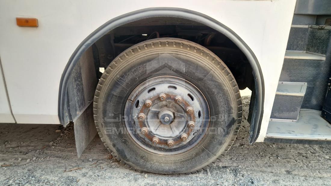2009 Tata Bus — Front Right Tyre — Photo 28