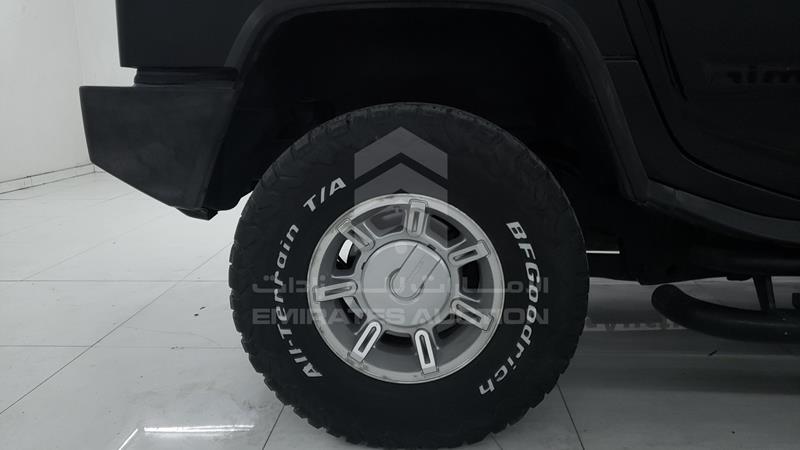 5GRGN23U74H103352 Auction: EmiratesAuction Lot: 404918 5GRGN23U74H103352 Hummer H2 2004 BLACK Photo 34