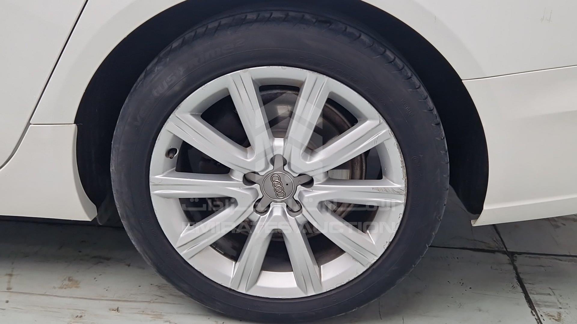 2014 AUDI A6 VIN: WAUBHCFCXEN099356