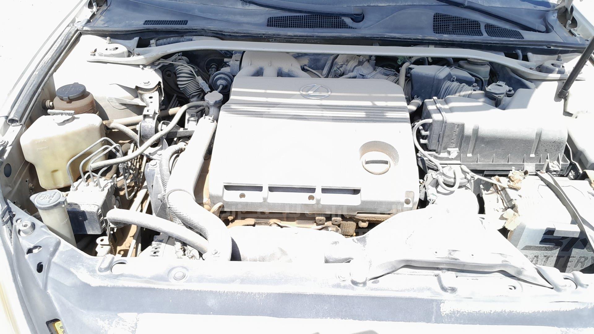 2002 LEXUS ES 300 VIN: JTHBF30G420027791
