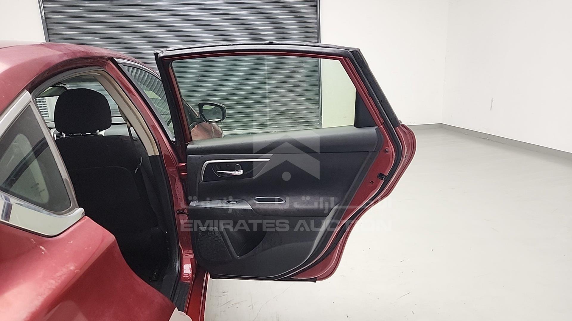 2013 NISSAN ALTIMA VIN: 1N4AL3AP8DN498942