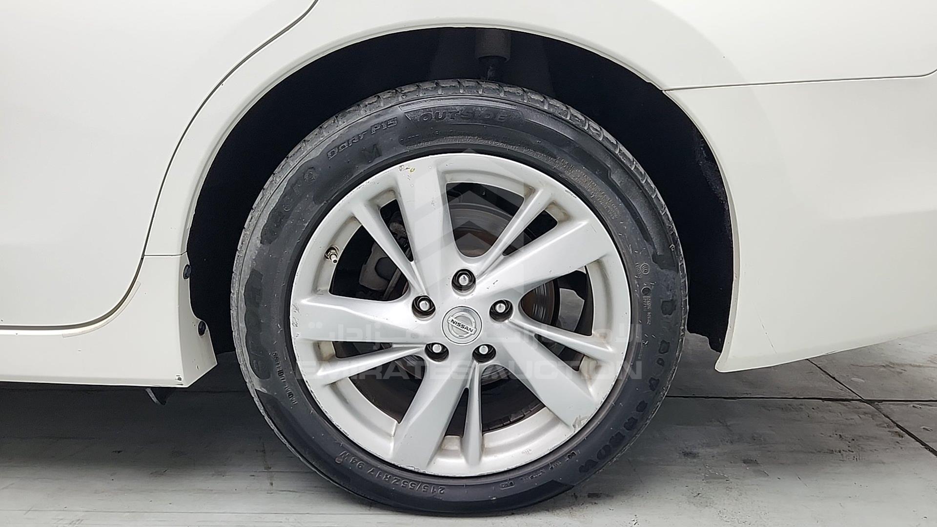 2015 NISSAN ALTIMA VIN: 1N4AL3AP4FC277935