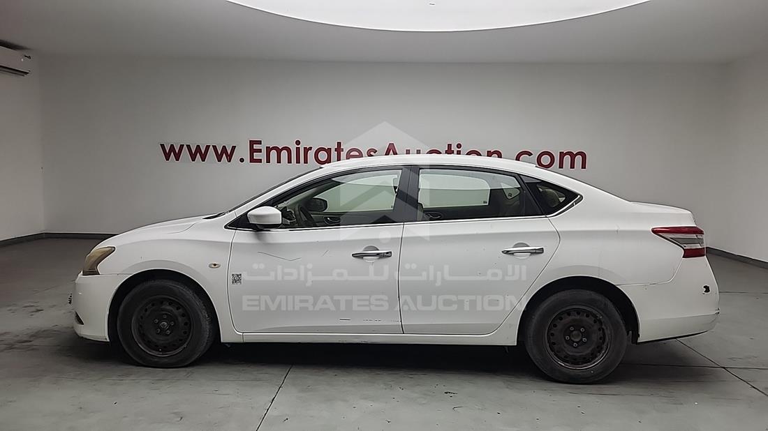 2014 Nissan Sentra — Front Left Angle — Photo 8