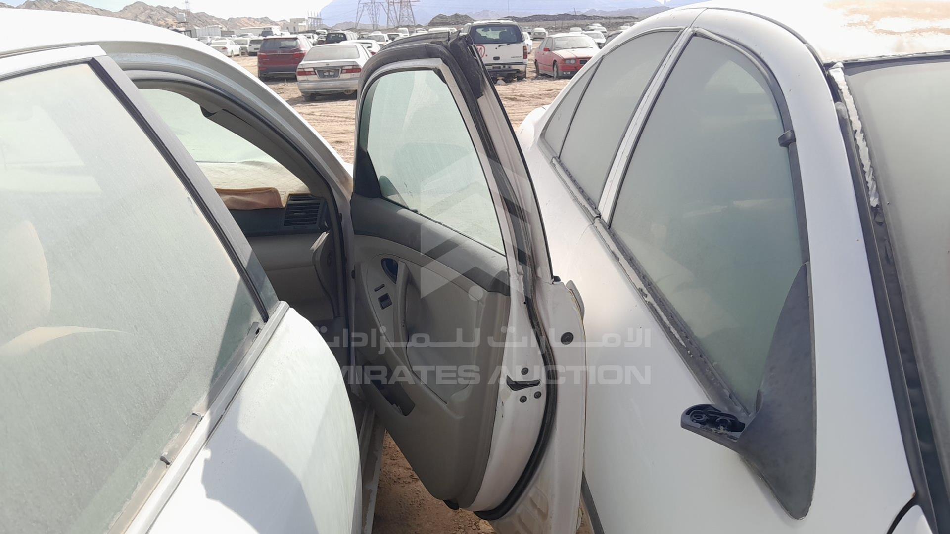 2008 TOYOTA CAMRY VIN: 6T1BE42K88X523799