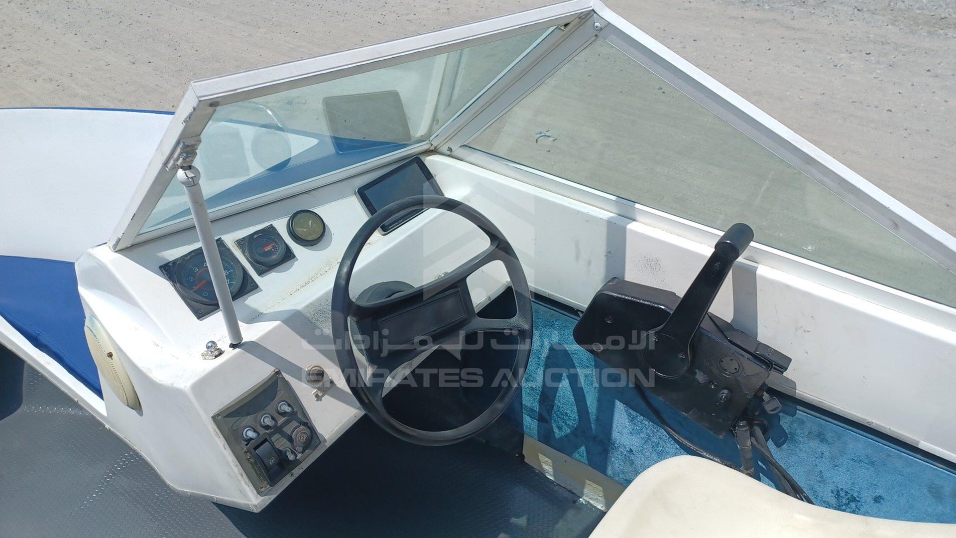 0 BOAT + TROLLEY --- VIN: G03274380