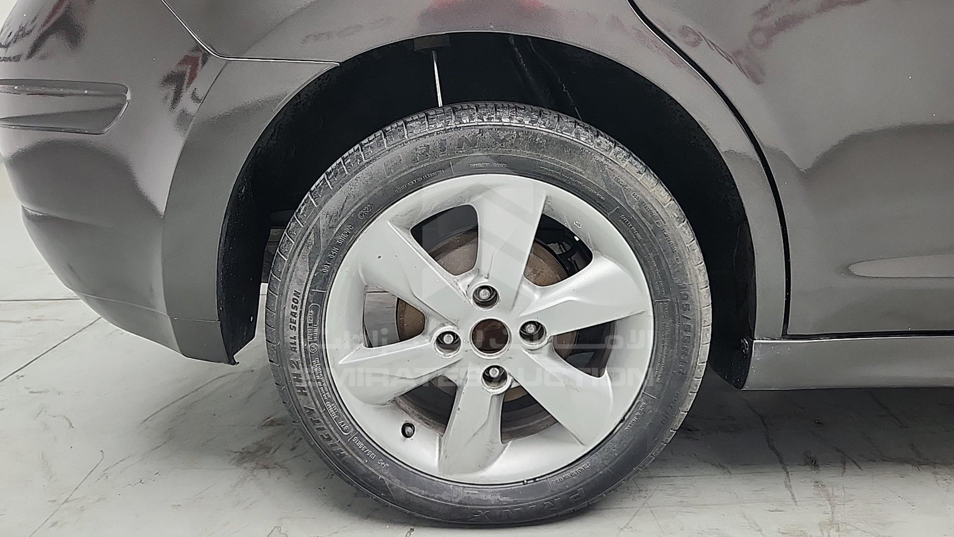 2011 NISSAN TIIDA VIN: 3N1BC1C73BL386856