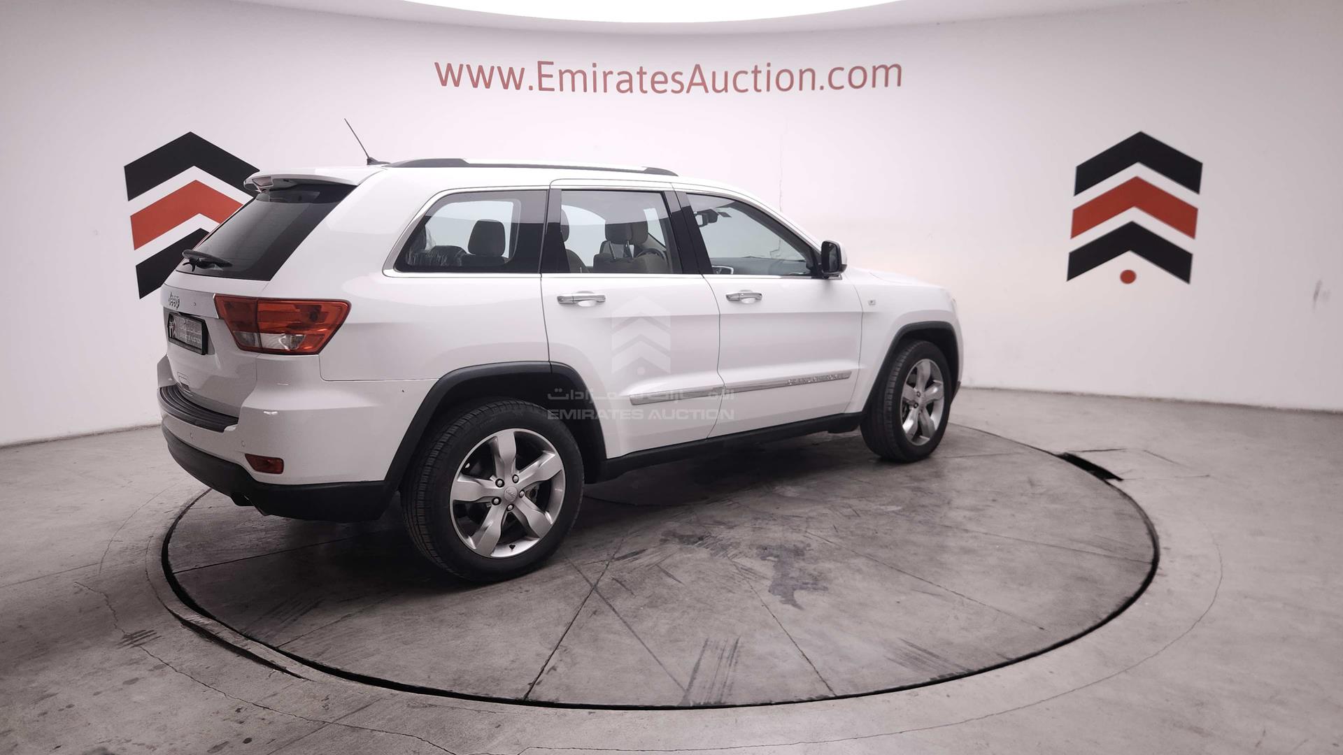 2013 JEEP GRAND CHEROKEE VIN: 1C4RJFBT6DC586576
