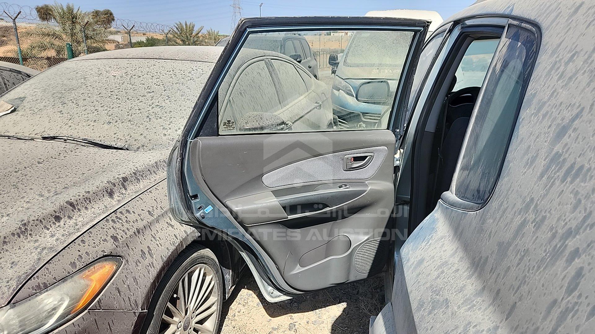 2006 HYUNDAI TUCSON VIN: KMHJM81D76U311639