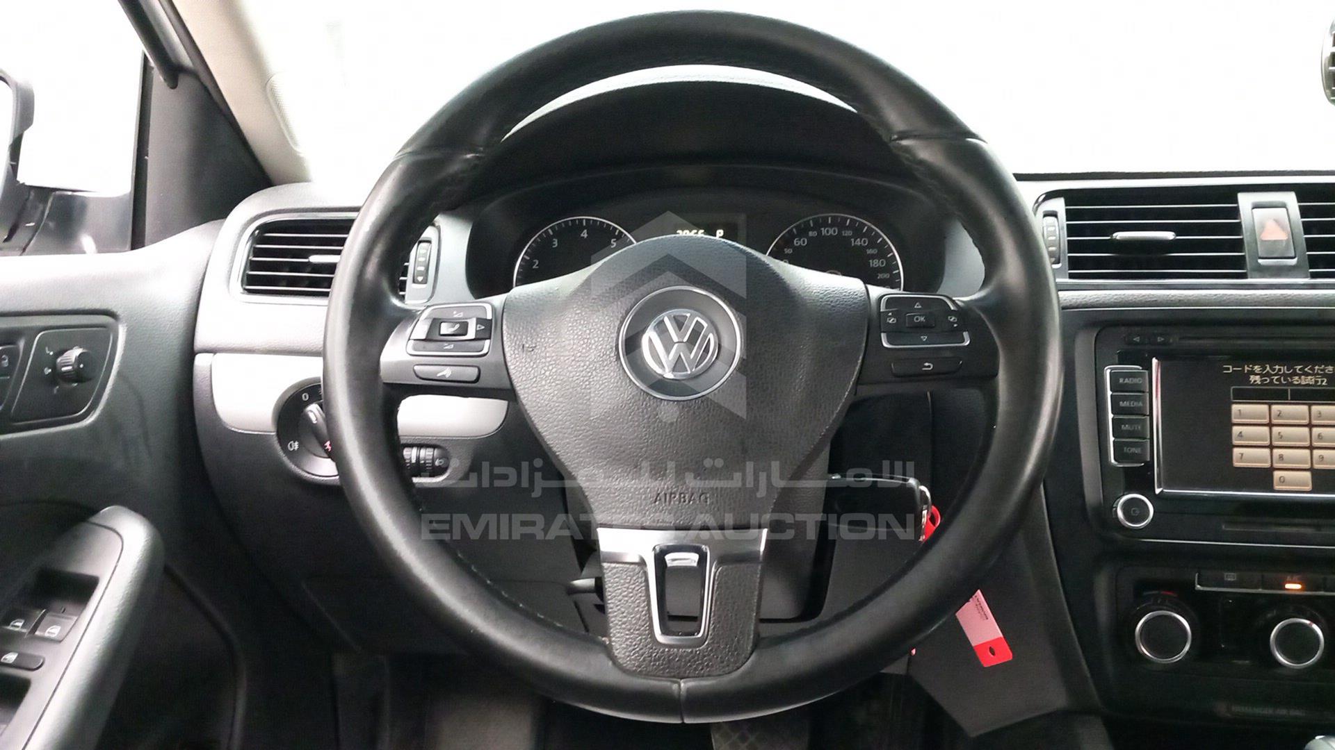 2015 VOLKSWAGEN JETTA VIN: WVWRV1AJXFM200925