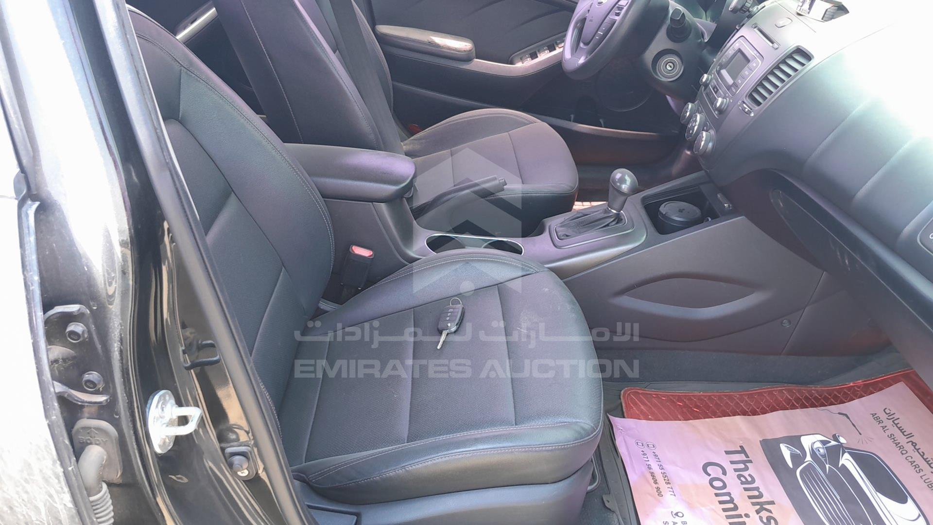 2013 KIA CERATO VIN: KNAFJ412BDA044067