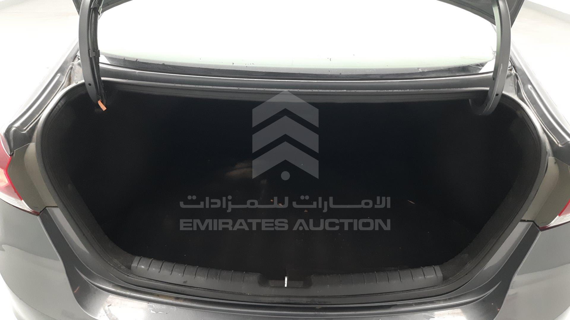2017 HYUNDAI ELANTRA VIN: KMHD741CXHU399092