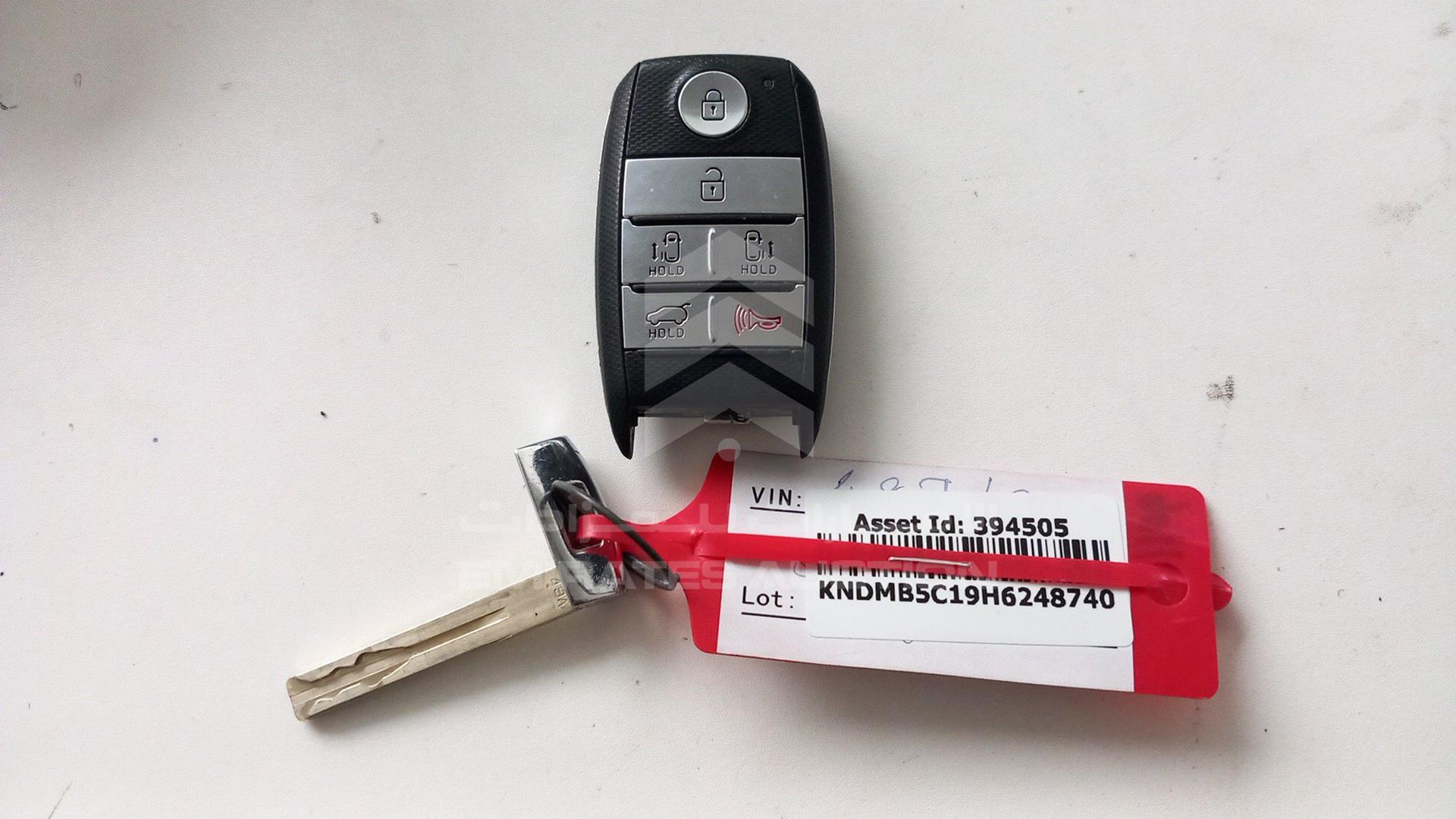 2017 KIA SEDONA VIN: KNDMB5C19H6248740