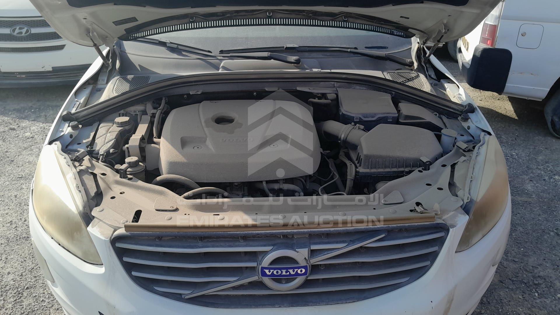 0 VOLVO XC 60 VIN: YV140CDZ6F2742194