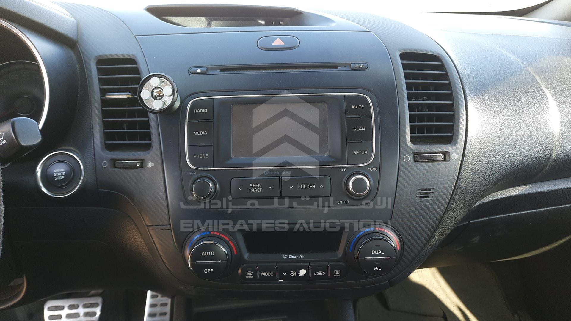 2013 KIA CERATO VIN: KNAFZ411XD5030398