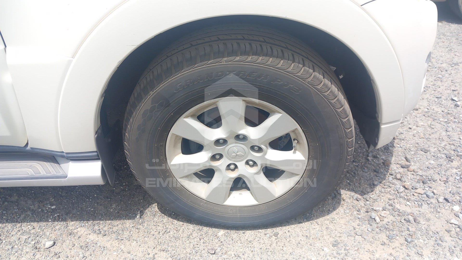 2017 MITSUBISHI PAJERO VIN: JE4MR62N1HJ708367