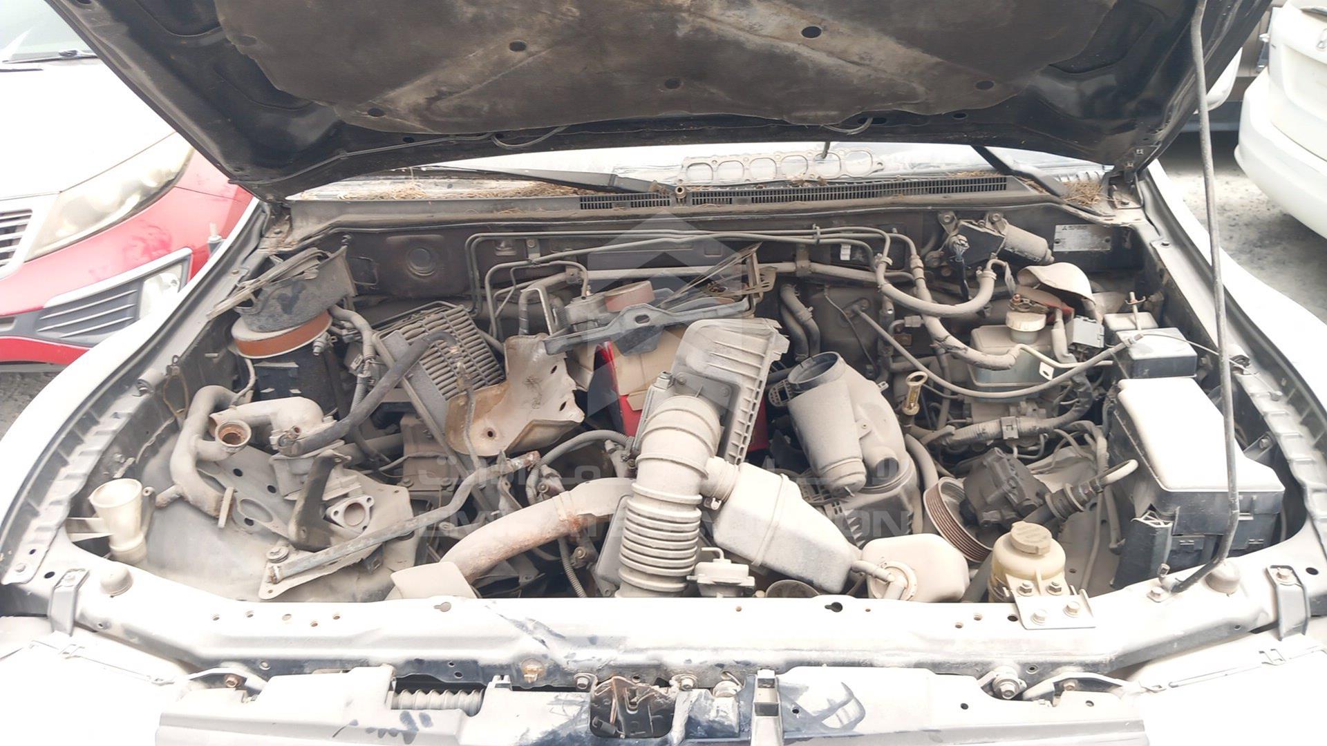 2003 MITSUBISHI PAJERO VIN: JMYMRV63W3J706395